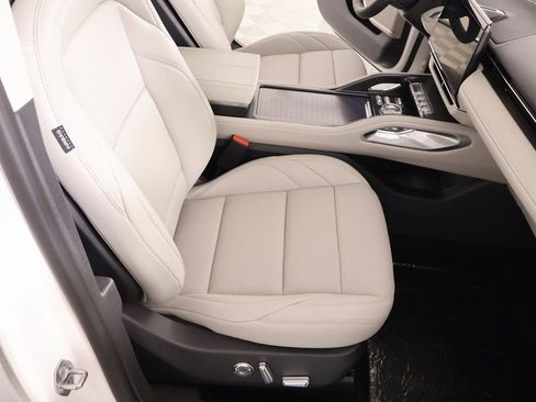New 2026 Lincoln Nautilus Premier w/ Jet Appearance Package AWD/4WD image 13