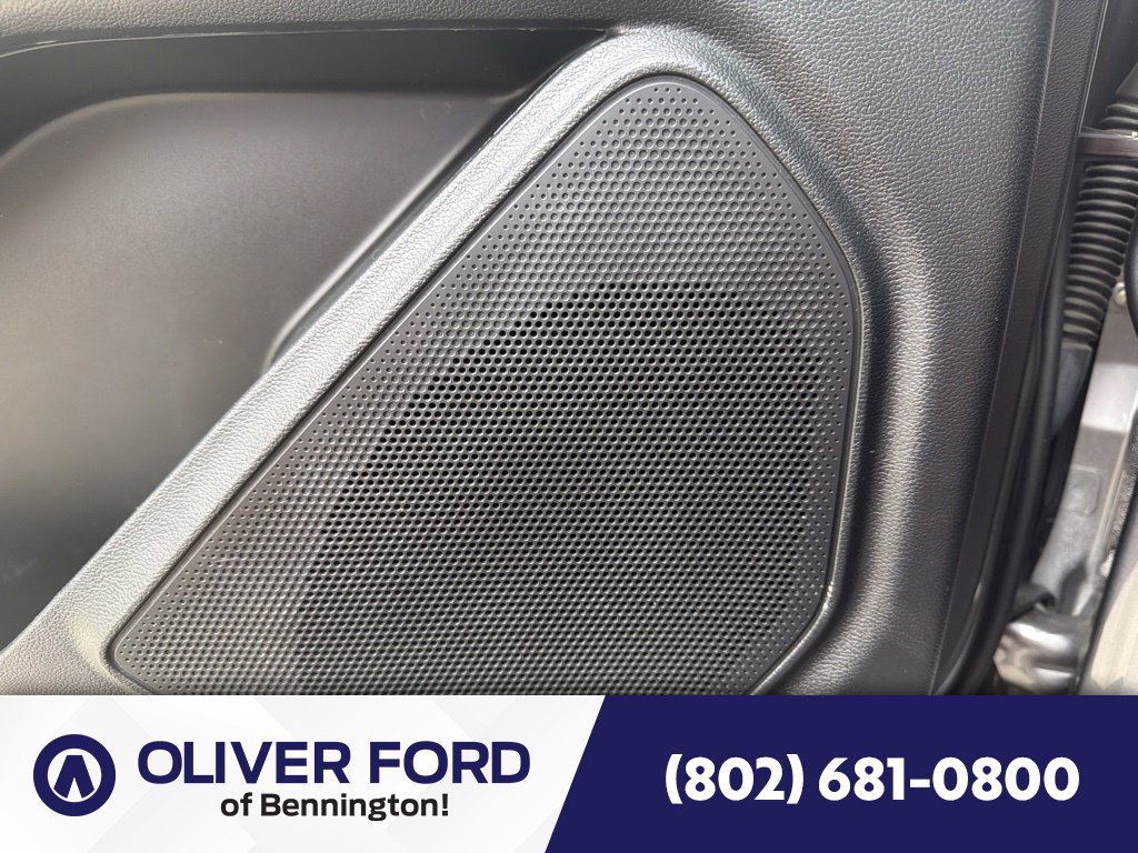 Used 2022 Ford Explorer XLT w/ Equipment Group 202A AWD/4WD image 41