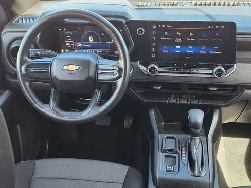 Used 2024 Chevrolet Colorado W/T image 31