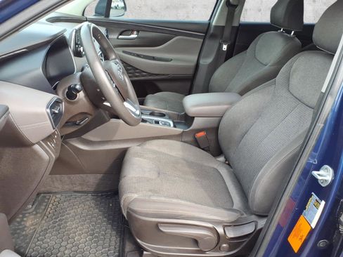 Used 2019 Hyundai Santa Fe SE image 4