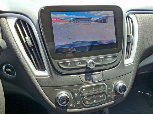 Used 2023 Chevrolet Malibu LT FWD image 15