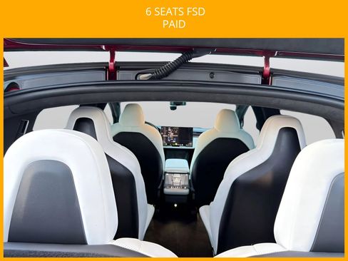 Used 2025 Tesla Model X image 19