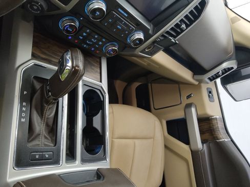 Used 2018 Ford F150 Lariat w/ Equipment Group 502A Luxury AWD/4WD image 26