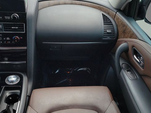 Used 2023 INFINITI QX80 Premium Select w/ Cargo Package image 11