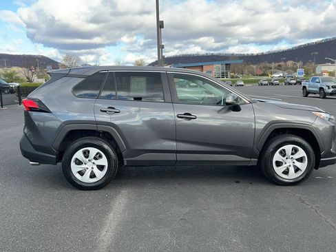 Used 2024 Toyota RAV4 LE image 4