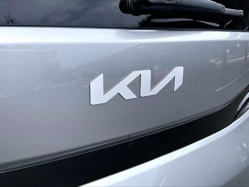 Used 2024 Kia Soul LX w/ Option Group 015 FWD image 31