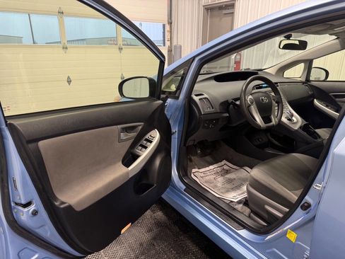 Used 2012 Toyota Prius Prime Advanced image 6