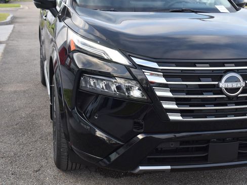 New 2026 Nissan Rogue Platinum image 17