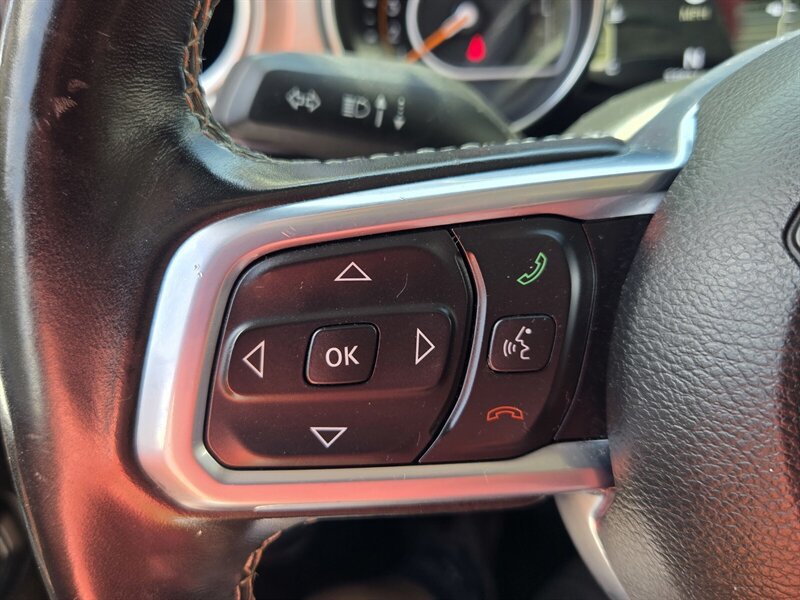 Used 2020 Jeep Wrangler Unlimited Sahara w/ Cold Weather Group AWD/4WD image 15