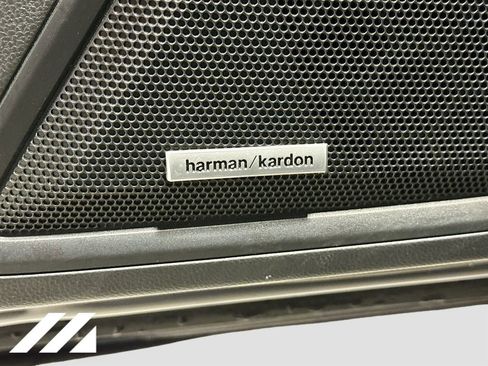 Used 2025 Subaru Outback Limited image 21