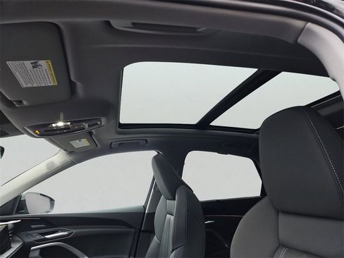 New 2025 Audi Q5 Premium Plus image 8