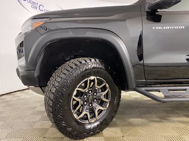 Certified 2026 Chevrolet Colorado ZR2 w/ Technology Package AWD/4WD image 30
