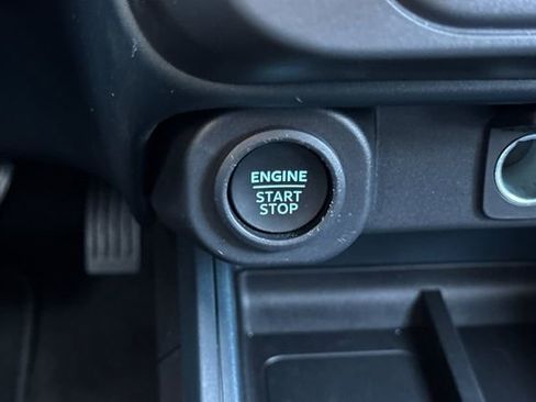 Used 2025 Ford Maverick Lobo image 24