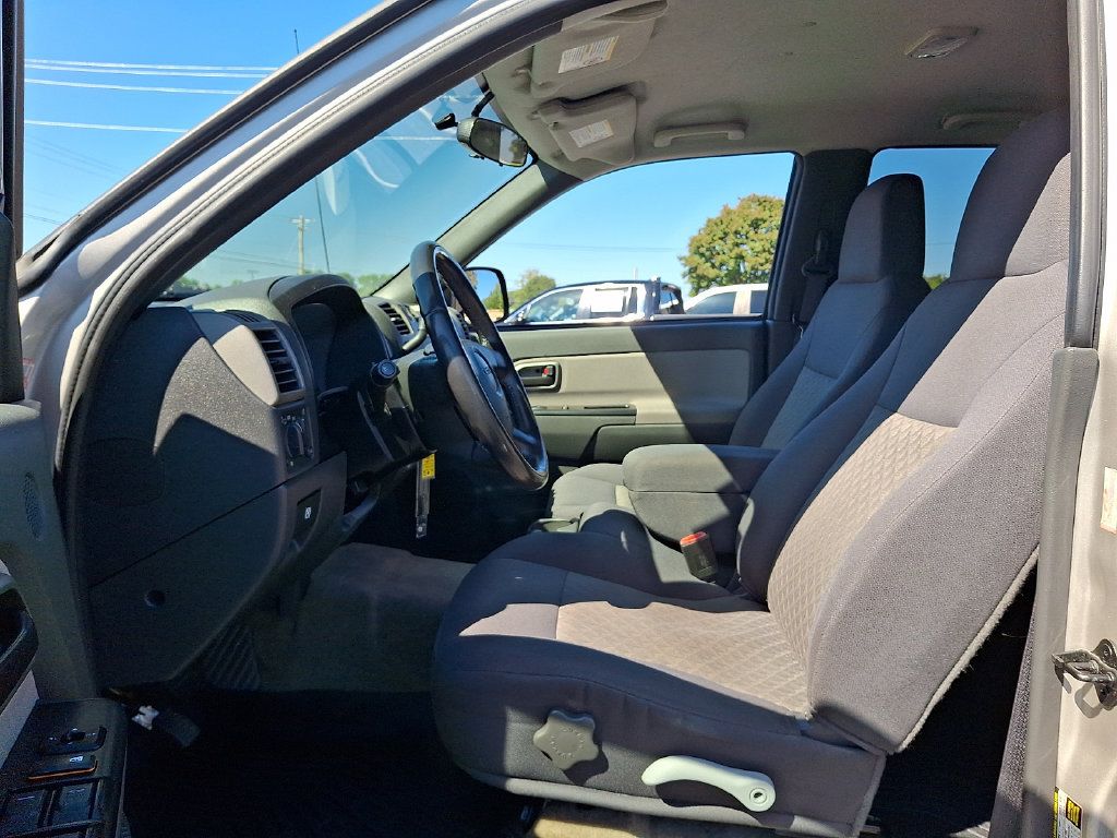 Used 2005 GMC Canyon SLE RWD image 13