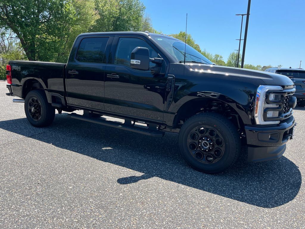 New 2026 Ford F250 Lariat w/ Black Appearance Package AWD/4WD image 4