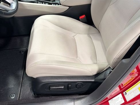 Used 2023 Honda Accord Touring image 17