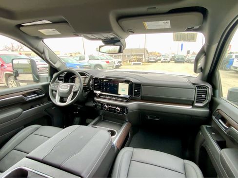 New 2026 GMC Sierra 3500 SLT image 39