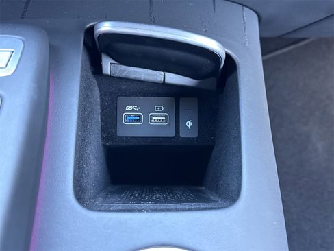 Used 2023 Genesis GV70 3.5T Sport w/ Winter Weather Package image 28