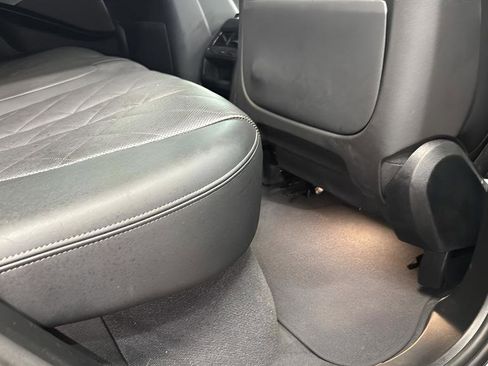 Used 2024 BMW X5 xDrive40i w/ Premium Package image 25