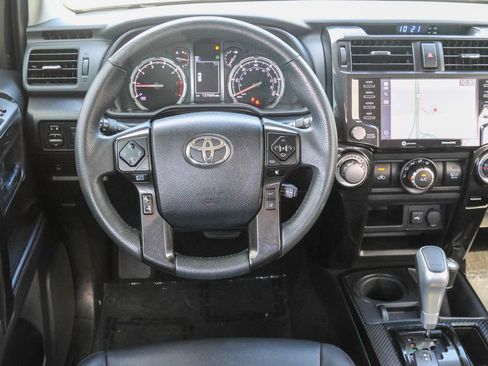 Used 2021 Toyota 4Runner TRD Off-Road Premium AWD/4WD image 12