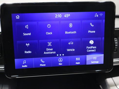 Used 2020 Ford Explorer XLT w/ Equipment Group 202A image 38