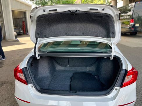 Used 2018 Honda Accord EX-L image 24