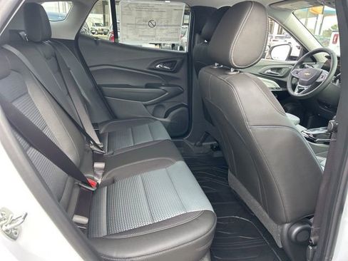 New 2026 Chevrolet Trax LT w/ Sunroof Package image 28