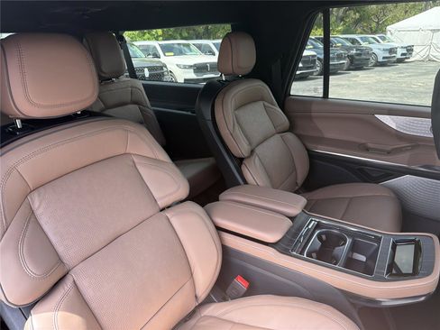 New 2026 Lincoln Navigator L Black Label image 31