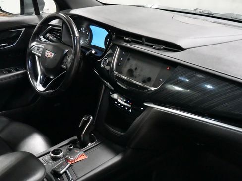 Used 2021 Cadillac XT6 Premium Luxury AWD/4WD image 5