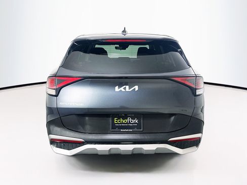 Used 2025 Kia Sportage LX image 7
