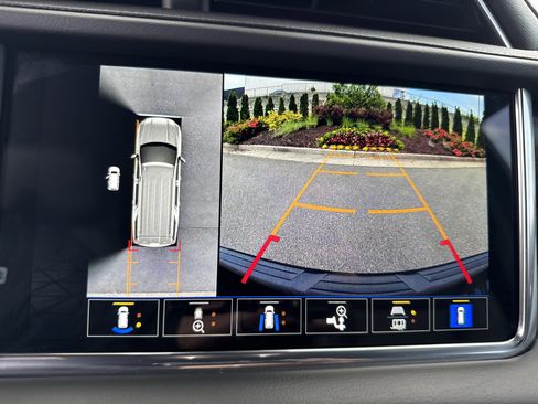 Used 2023 GMC Yukon XL Denali w/ Max Trailering Package AWD/4WD image 25