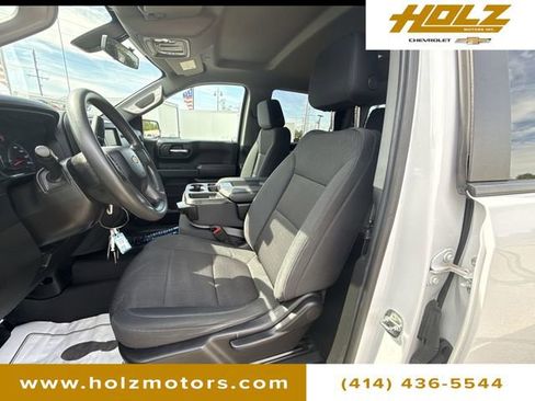Certified 2022 Chevrolet Silverado 1500 Custom AWD/4WD image 17