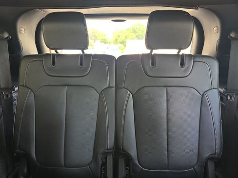 Used 2021 Jeep Grand Cherokee L Overland w/ Luxury Tech Group IV RWD image 22