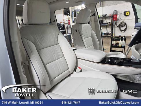 New 2026 Buick Enclave Avenir w/ Super Cruise Package image 10