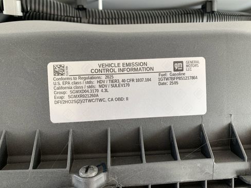 New 2025 GMC Savana 2500 Extended w/ Driver Convenience Package image 39