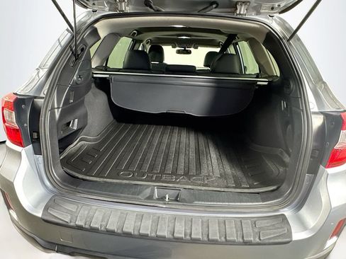 Used 2016 Subaru Outback 3.6R Limited AWD/4WD image 32
