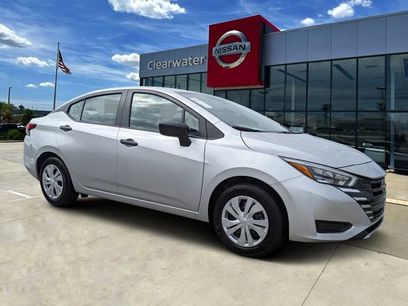 New 2025 Nissan Versa S w/ Trunk Package