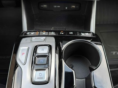 Used 2022 Hyundai Tucson Limited image 9