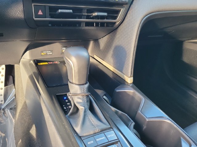 Used 2025 Toyota Camry SE FWD image 20