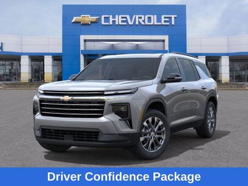 New 2026 Chevrolet Traverse LT image 7