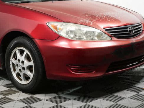 Used 2005 Toyota Camry LE FWD image 31