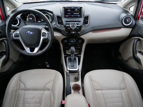 Used 2014 Ford Fiesta Titanium image 10