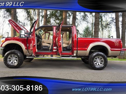 Used 2014 Ford F250 Lariat w/ Lariat Interior Package image 27