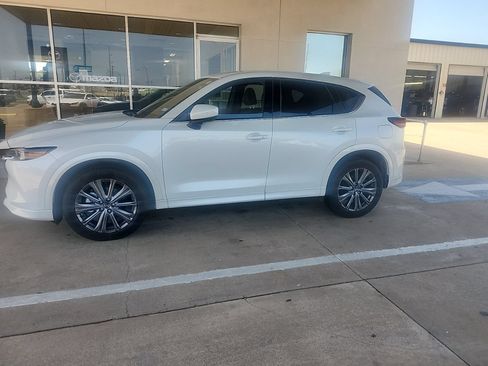 Used 2025 MAZDA CX-5 Signature AWD/4WD image 2