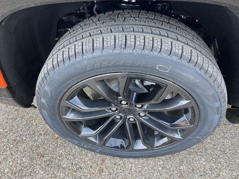 New 2026 Jeep Grand Wagoneer Summit image 52