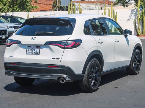 Used 2024 Honda HR-V Sport image 9