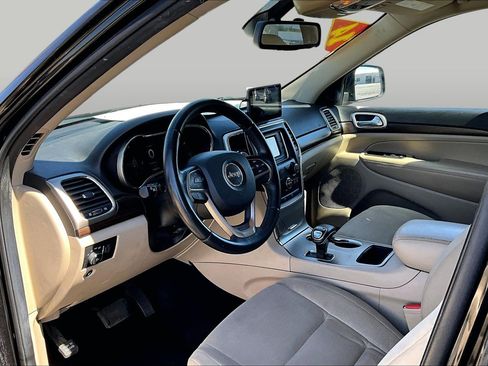 Used 2014 Jeep Grand Cherokee Laredo AWD/4WD image 12