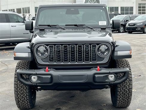 New 2026 Jeep Wrangler Unlimited Rubicon w/ Steel Bumper Group image 41