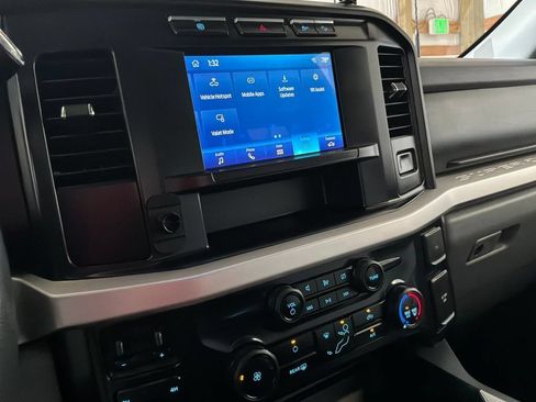 Used 2023 Ford F350 XLT w/ FX4 Off-Road Package AWD/4WD image 31