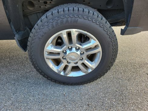 Used 2019 Chevrolet Silverado 2500 High Country w/ Duramax Plus Package image 26